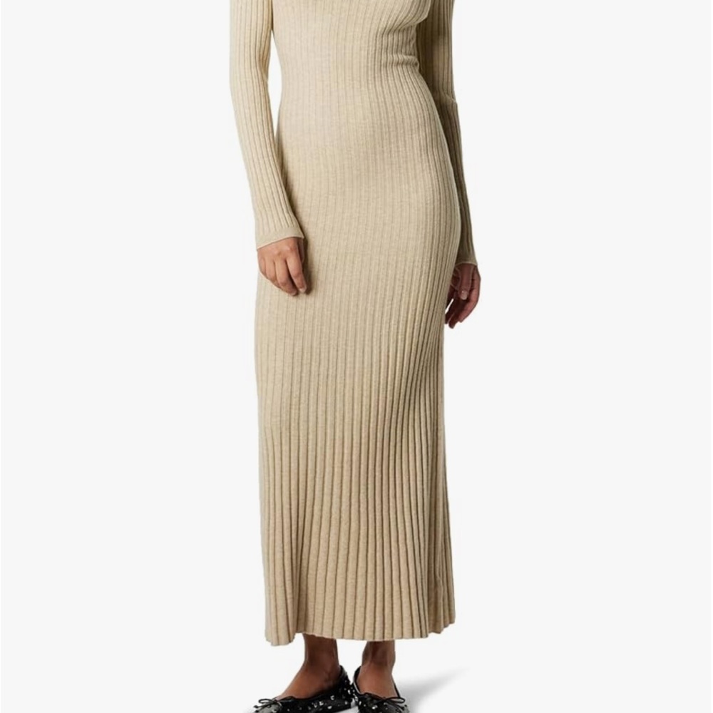 Taupe/cream sweater dress bought for pictures didn’t wear, missed return window.